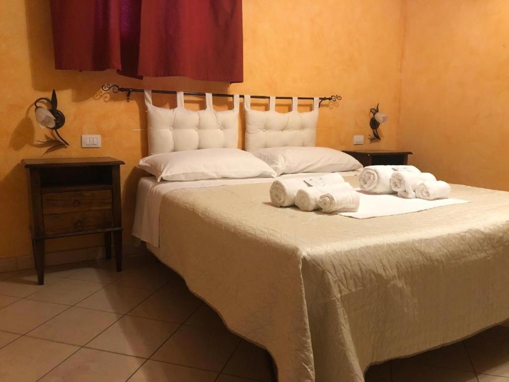 L'Attico Piazza Sant'Oronzo Bed & Breakfast Lecce Eksteriør bilde
